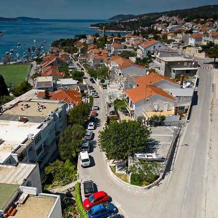 Apartman Nina Hvar Town Bagian luar foto