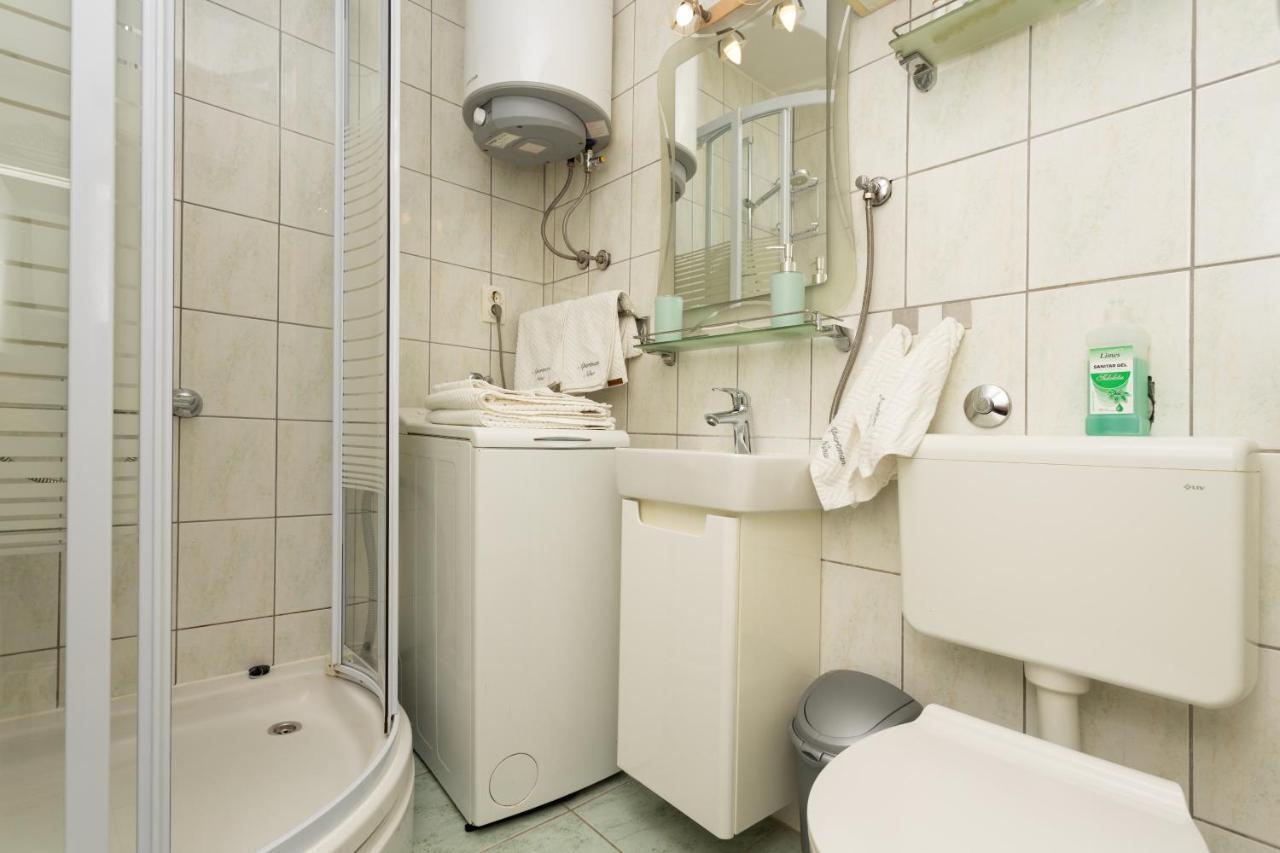 Apartman Nina Hvar Town Bagian luar foto